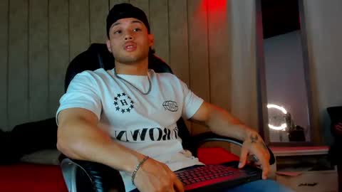 Snapshot of jeicob_gagnon chatting on 09.29.25 jeicob gagnon online show from 09.29.25