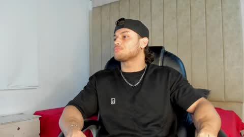 Snapshot of jeicob_gagnon chatting on 10.05.25 jeicob gagnon online show from 10.05.25