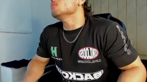 Snapshot of jeicob_gagnon chatting on 10.07.25 jeicob gagnon online show from 10.07.25