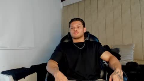 Snapshot of jeicob_gagnon chatting on 10.08.25 jeicob gagnon online show from 10.08.25