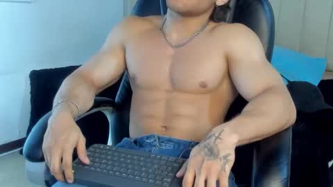 Snapshot of jeicob_gagnon chatting on 10.29.25 jeicob gagnon online show from 10.29.25