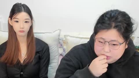 Snapshot of jelenaania chatting on 12.02.25 jelenaania online show from 12.02.25