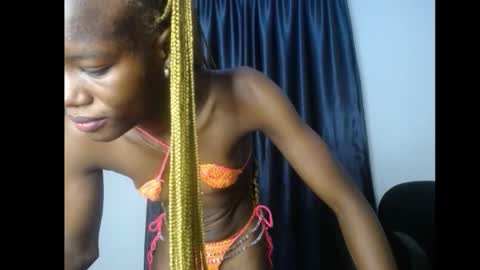 Snapshot of jellybelly7 chatting on 10.28.25 Linda online show from 10.28.25