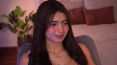 Snapshot of jem_rosset chatting on 10.07.25 Jem online show from 10.07.25