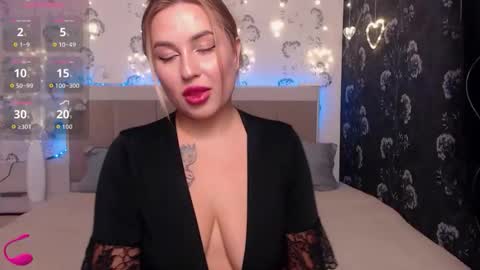 Snapshot of jemalia chatting on 01.12.26 Alice online show from 01.12.26