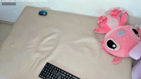 Jenelotizz online show from 12.15.24