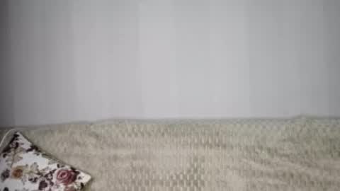 Snapshot of jenifersimon chatting on 09.18.25 Jenifer online show from 09.18.25