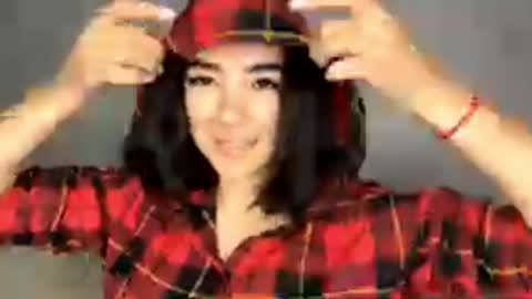 Snapshot of jenifersimon chatting on 09.19.25 Jenifer online show from 09.19.25