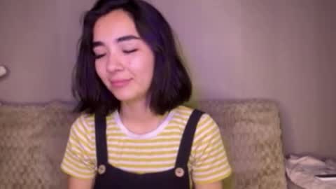 Snapshot of jenifersimon chatting on 09.27.25 Jenifer online show from 09.27.25