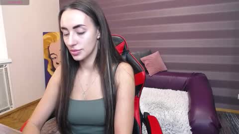 Kira online show from 09.24.25