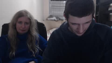 Snapshot of jenisandpeter chatting on 02.04.25 JenisAndPeter online show from 02.04.25