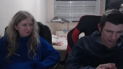 Snapshot of jenisandpeter chatting on 02.06.25 JenisAndPeter online show from 02.06.25