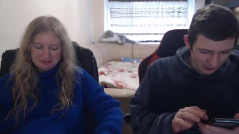Snapshot of jenisandpeter chatting on 02.07.25 JenisAndPeter online show from 02.07.25