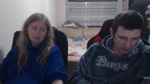 Snapshot of jenisandpeter chatting on 02.09.25 JenisAndPeter online show from 02.09.25