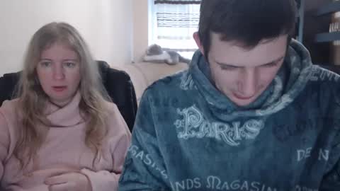 Snapshot of jenisandpeter chatting on 02.10.25 JenisAndPeter online show from 02.10.25