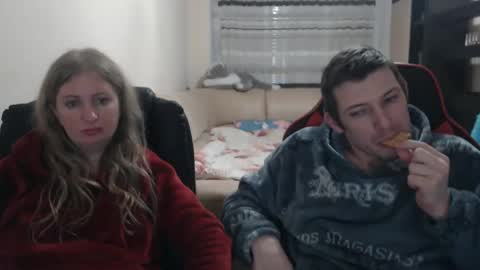 Snapshot of jenisandpeter chatting on 02.11.25 JenisAndPeter online show from 02.11.25