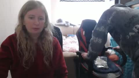 Snapshot of jenisandpeter chatting on 02.15.25 JenisAndPeter online show from 02.15.25