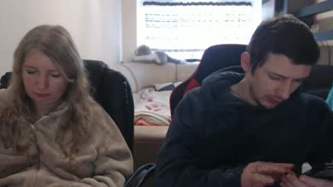 Snapshot of jenisandpeter chatting on 02.18.25 JenisAndPeter online show from 02.18.25