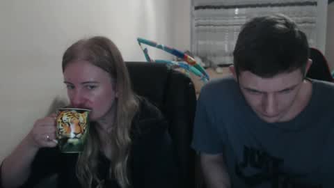 JenisAndPeter online show from 09.18.25