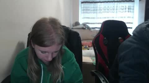 JenisAndPeter online show from 10.21.25