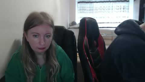 JenisAndPeter online show from 10.22.25