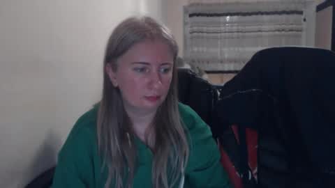 JenisAndPeter online show from 03.25.26