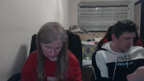 JenisAndPeter online show from 04.11.26