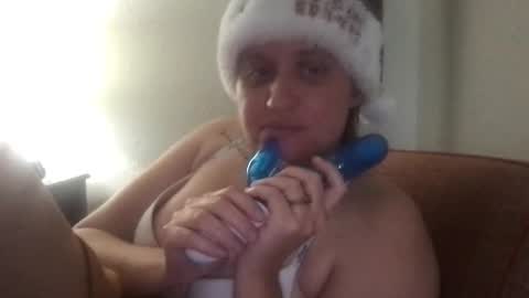 Snapshot of jenlovestotease chatting on 12.24.24 love me for who i am...I have a pussy so i make the rules... online show from 12.24.24