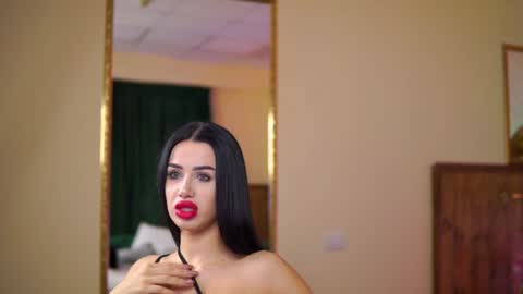 Snapshot of jenna_day chatting on 01.14.25 jenna_day online show from 01.14.25