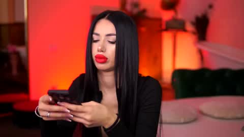 Snapshot of jenna_day chatting on 02.18.25 jenna_day online show from 02.18.25