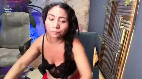Snapshot of jenna_milf_ chatting on 06.15.26 Valentina online show from 06.15.26