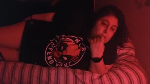 Snapshot of jennabrady chatting on 05.12.26 Dragon Queen. Be my Dragon -- and online show from 05.12.26