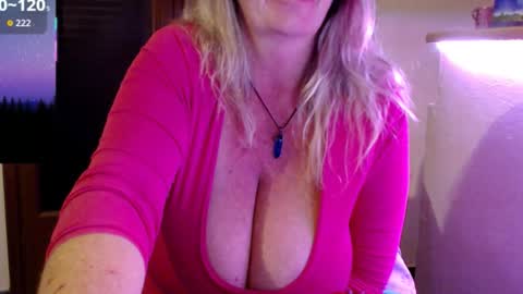 Snapshot of jennadeluxe chatting on 01.31.26 Jenna online show from 01.31.26