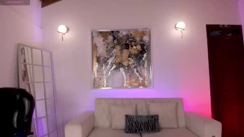 Snapshot of jennaolson chatting on 10.11.25 Jenna Olson online show from 10.11.25