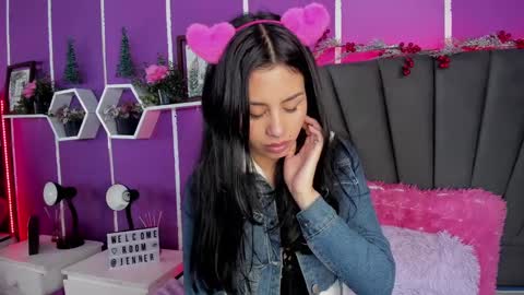 Snapshot of jenner_mills chatting on 12.29.24 Jenner online show from 12.29.24