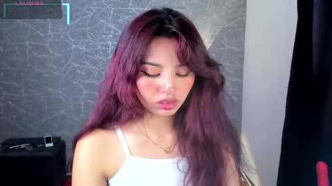 Snapshot of jenner_mills chatting on 10.22.25 Jenner online show from 10.22.25