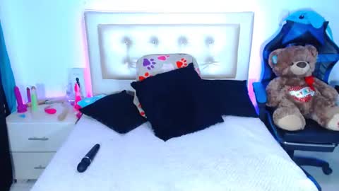 jenn online show from 12.22.24