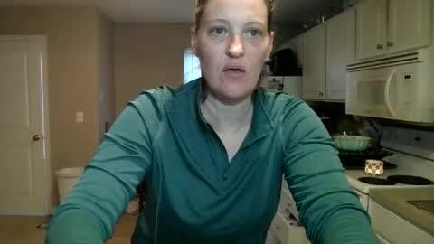 Snapshot of jennibean6996 chatting on 02.08.25 Jennibean6996 online show from 02.08.25