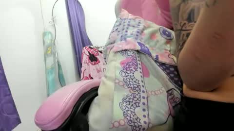 jennifer_bodyy0404 online show from 05.06.26