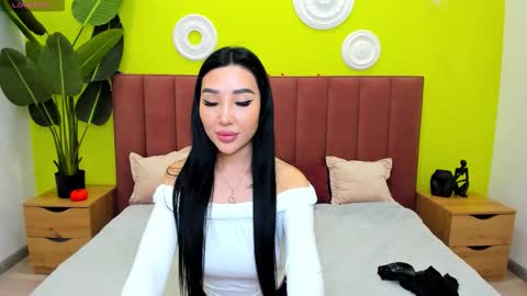 Jennifer online show from 11.07.25