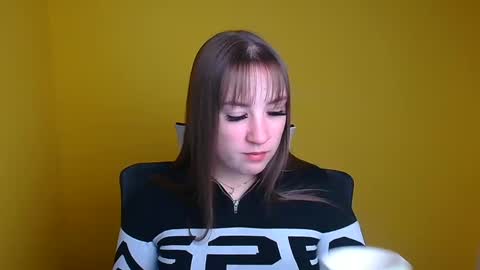 Snapshot of jennifer_xo_ chatting on 12.03.24 Jennifer online show from 12.03.24