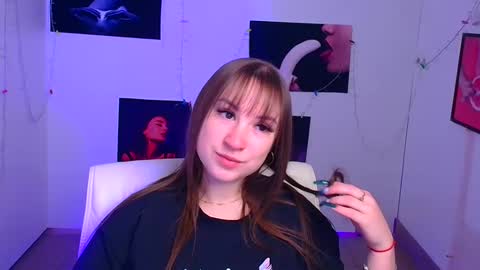 Snapshot of jennifer_xo_ chatting on 12.10.24 Jennifer online show from 12.10.24