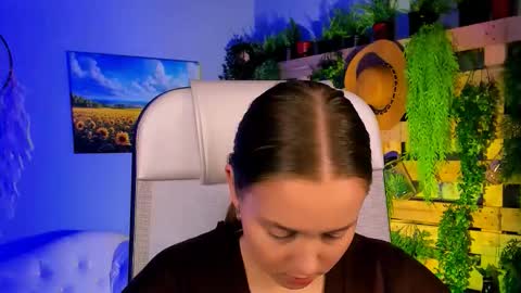 Jennifer online show from 10.14.25