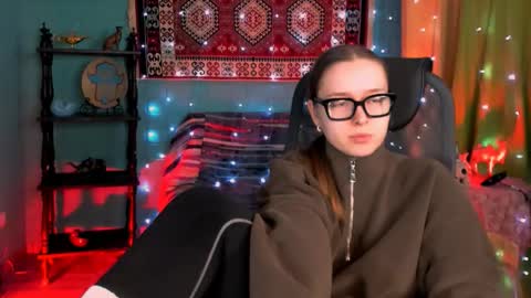 Jennifer online show from 02.10.26