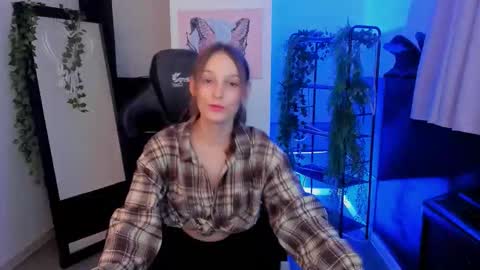 Snapshot of jenniferkiim chatting on 10.23.25 jenniferkiim online show from 10.23.25