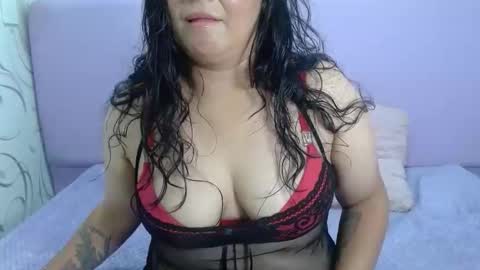 Snapshot of jenniferlondonx chatting on 05.28.26 JenniferLondonX online show from 05.28.26