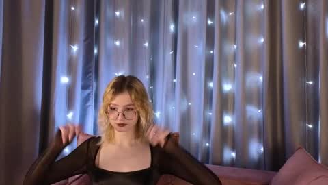 jenny_bunny_ online show from 12.08.24