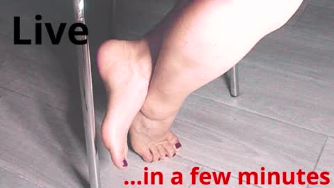 Snapshot of jenny_fighterfeet chatting on 02.02.25 Jenny online show from 02.02.25