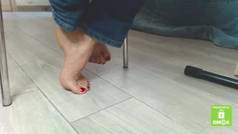 Snapshot of jenny_fighterfeet chatting on 02.10.25 Jenny online show from 02.10.25