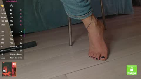 Snapshot of jenny_fighterfeet chatting on 03.08.25 Jenny online show from 03.08.25